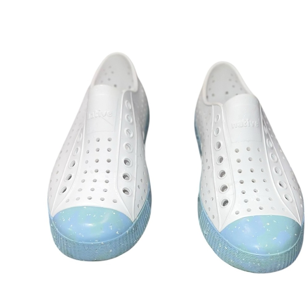 Native Shoes Jefferson White Blue Speckled Slip-On Sneakers Size 7 Waterproof - Picture 2 of 7